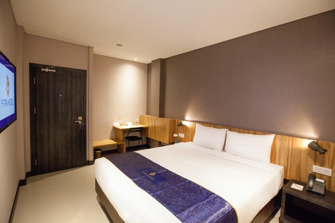 Fitra Hotel Маджаленка Екстериор снимка
